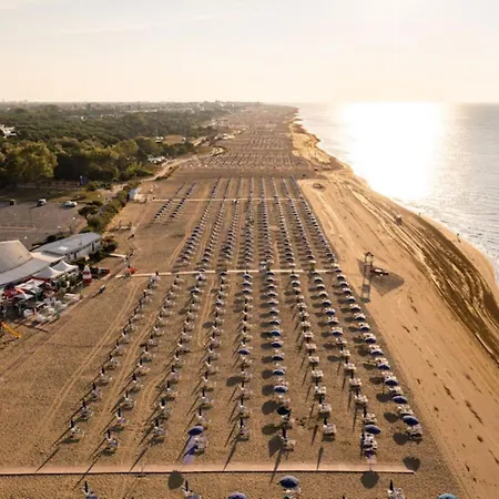 Serene Escape-beahost Lägenhet Bibione